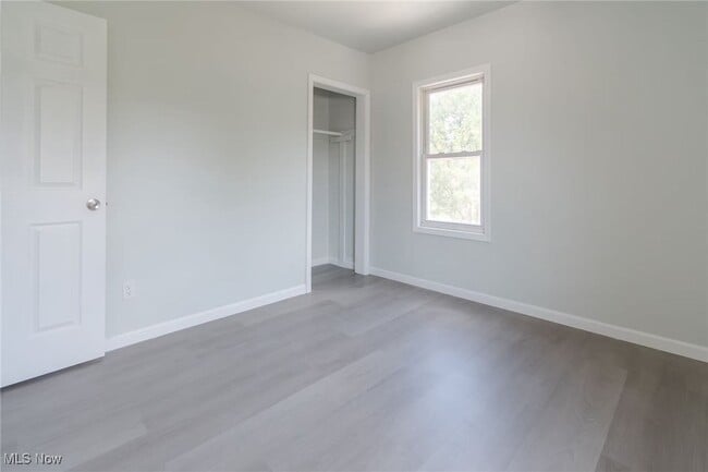 Building Photo - 11001 Ashbury Ave