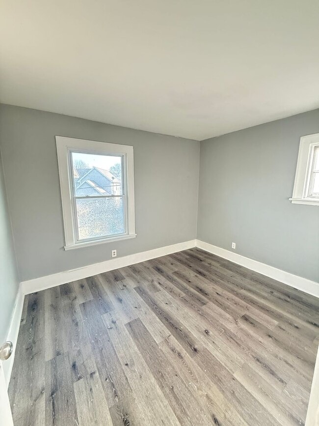 Building Photo - 33-35 Ripley Street