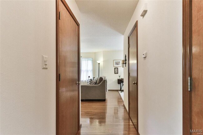 Building Photo - 1106 Illini Dr