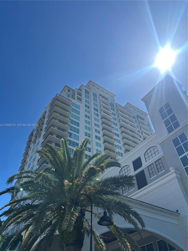 Building Photo - 600 W Las Olas Blvd