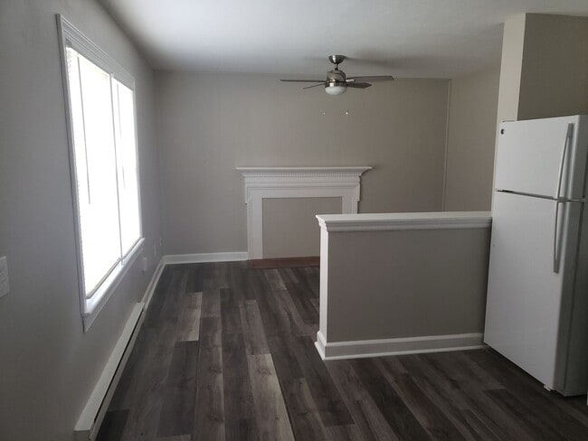 Building Photo - Warwick Blvd-15641