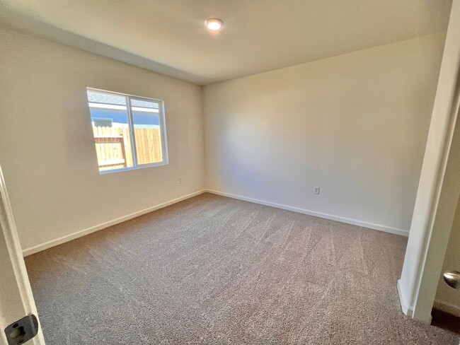 Building Photo - Brand New 3 Bedroom, 2 Bath Home with Sola...