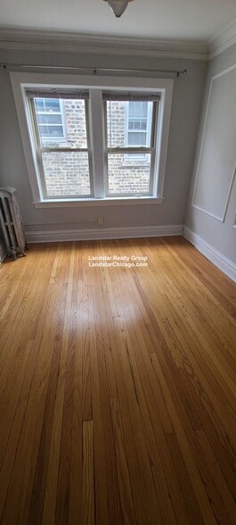 Building Photo - 4518 N Wolcott Ave