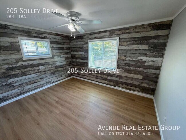 Building Photo - 205 Solley Dr