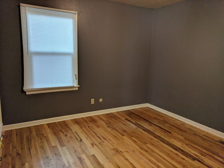 Bedroom #2 - 206 W Linden St