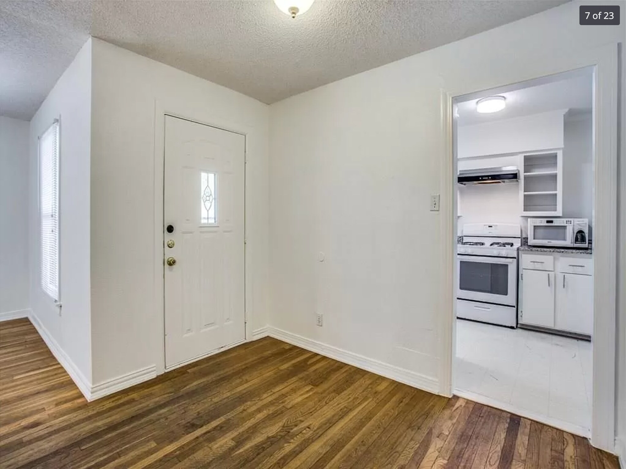 Building Photo - 4009 Acacia St