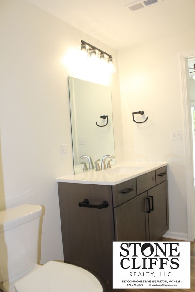 Building Photo - 904 Scott Station Rd