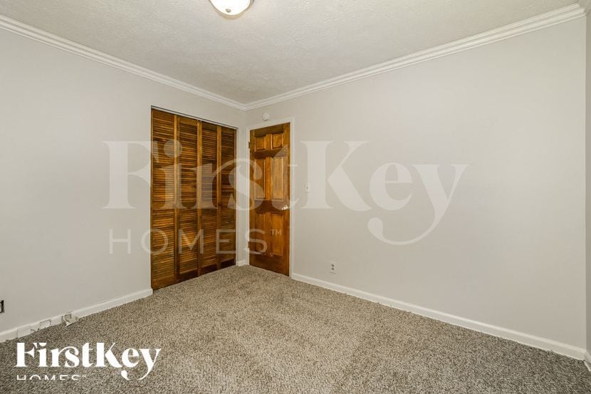 Building Photo - 367 Bedford St