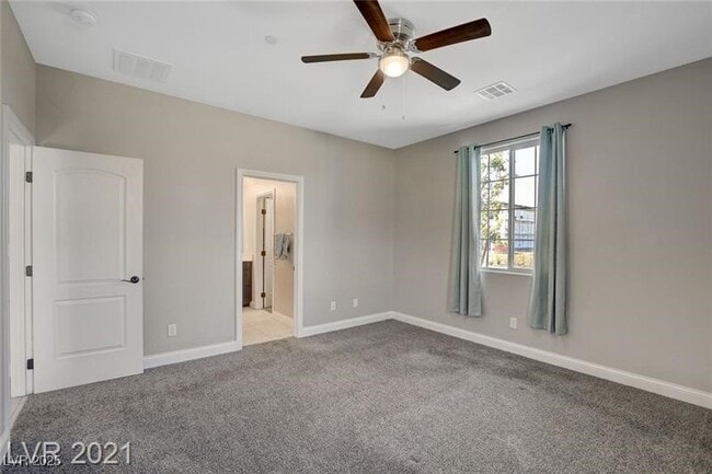 Building Photo - 1062 N Water St