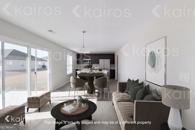 Building Photo - 22 Red Oak Dr.