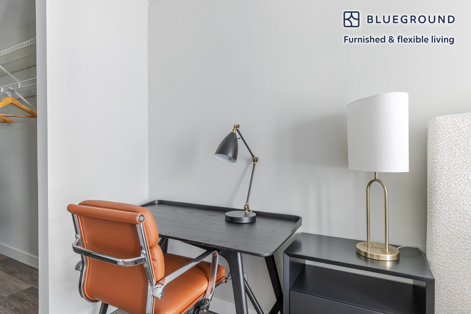 Building Photo - 1 E Delaware Pl