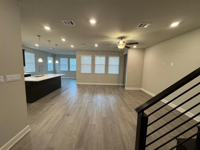 Building Photo - 19108 Fernando Trl