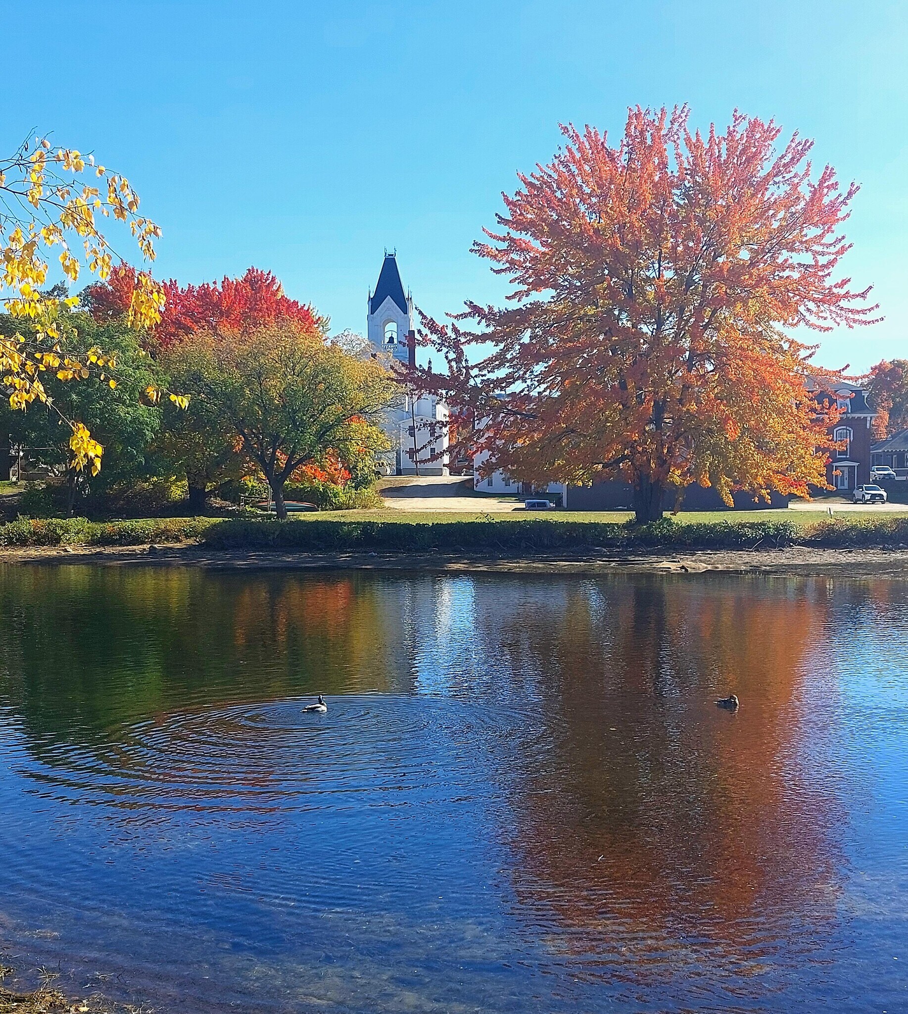 Building Photo - 66 Landing Ln