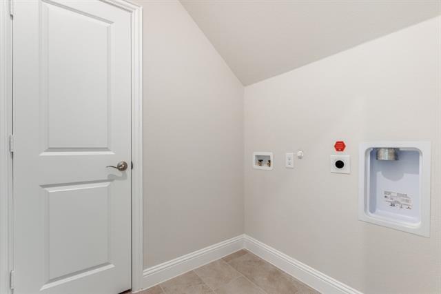 Building Photo - 11692 Chepstow Crescent Ct