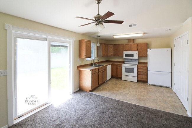 Building Photo - 3 Bedroom, 2 Bath Home in West Richland