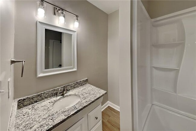 Building Photo - 5022 Cliff Top Dr