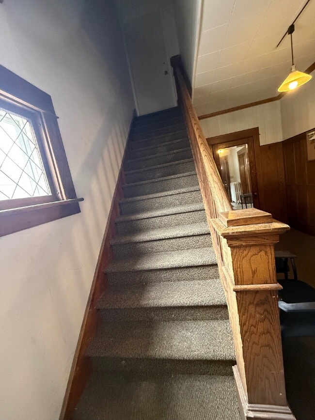 Building Photo - For Rent: 2-Bedroom Apartment | Downtown Hastings