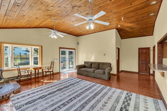 Building Photo - 9 Cherry Hill Ln