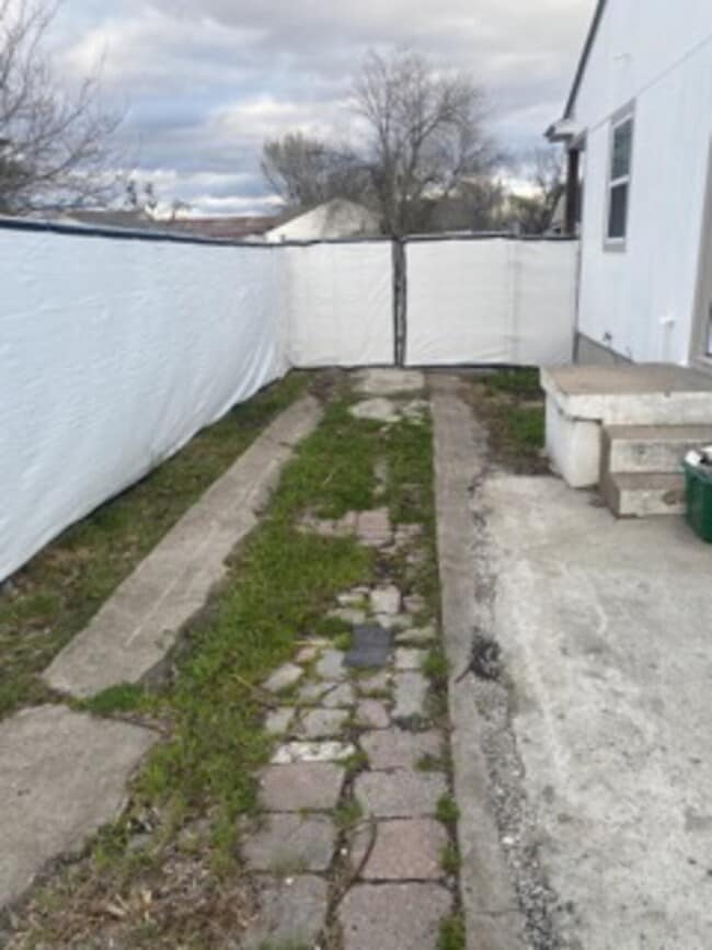 Building Photo - 507 NE 19th Street