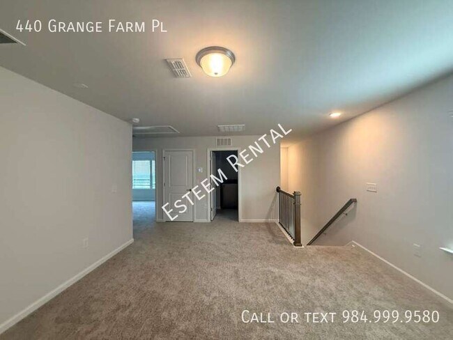 Building Photo - 440 Grange Farm Pl