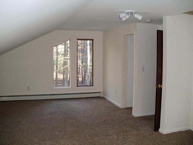 Building Photo - Spacious 3–4 Bedroom Home on Wooded Lot wi...