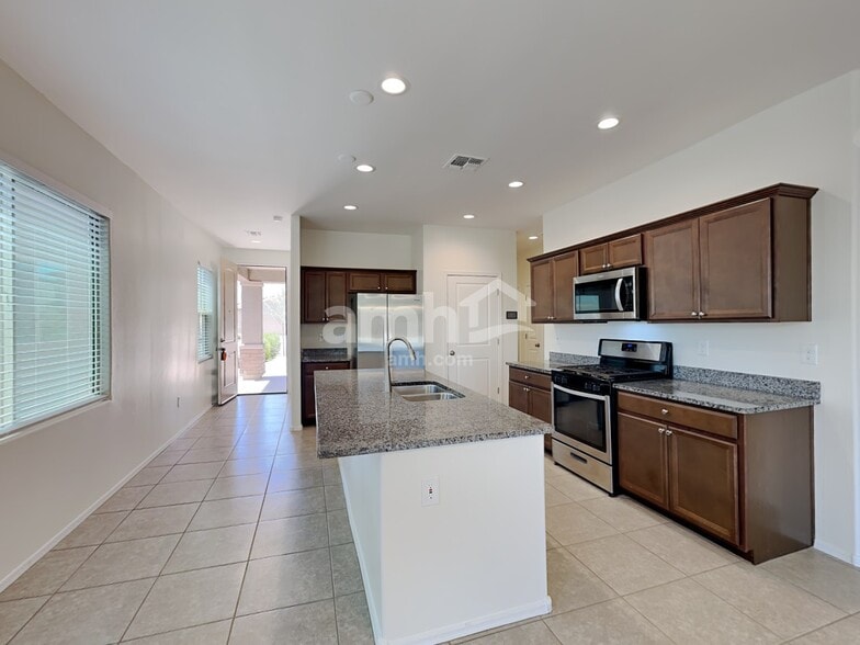 Building Photo - 7501 S Via Rancho La Costa