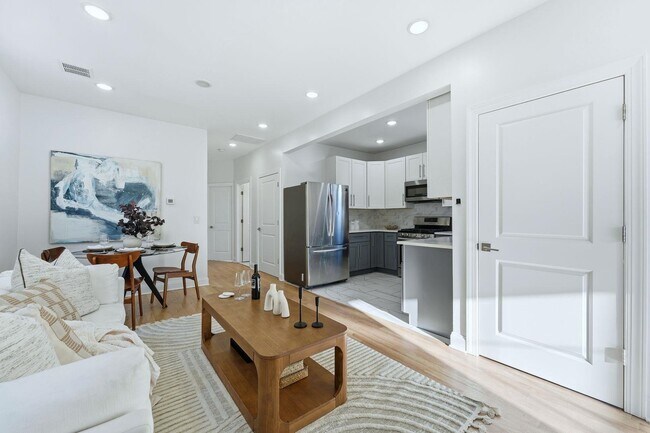 Building Photo - 23 Randolph Ave