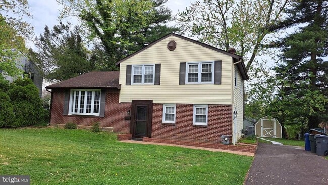 Building Photo - 1325 Osbourne Ave