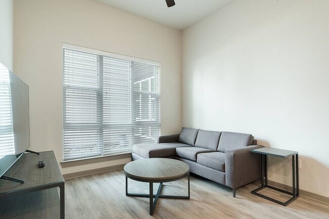 Apex Deluxe Plus 1x1 Living Room - Northside Apartments
