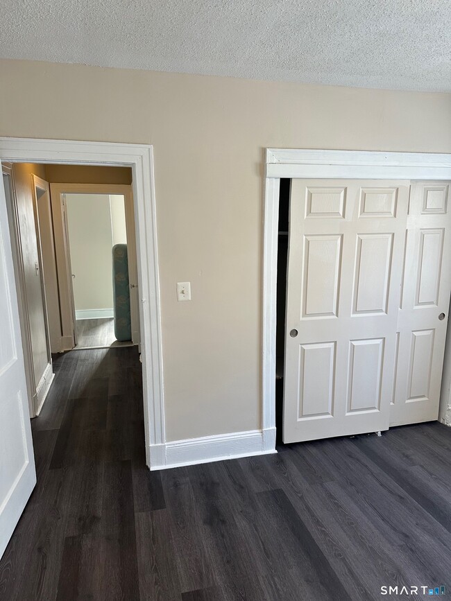 Building Photo - 59 Sherbrooke Ave