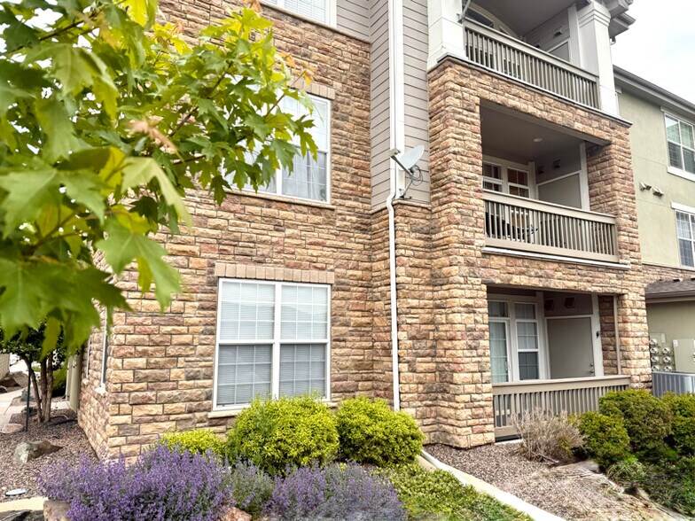 Building Photo - 1575 Olympia Cir
