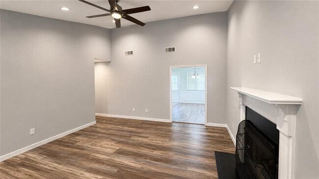 Building Photo - 1235 Grayland Hills Dr