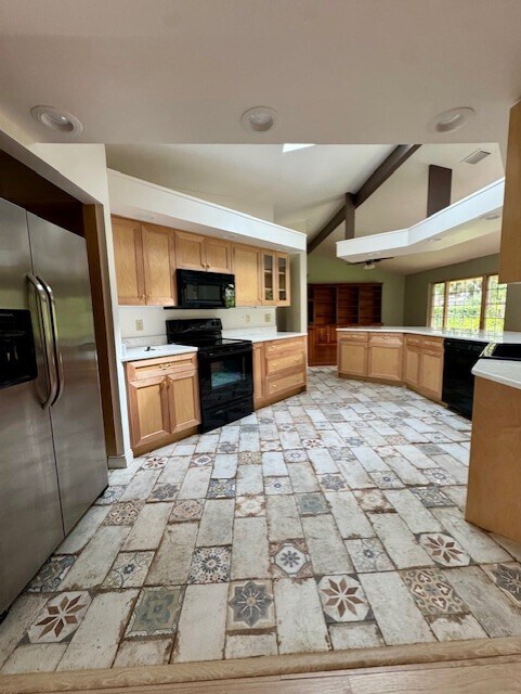 Building Photo - 156 Live Oak Ct