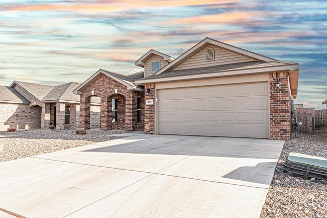 Building Photo - 2512 Outlaw Ct