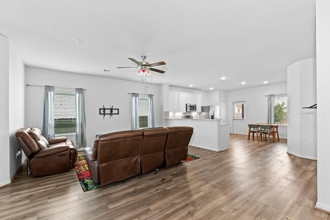 Building Photo - 216 Blue Hibiscus Dr