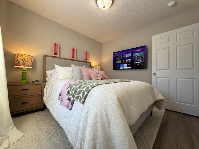 Building Photo - Premier New Construction Right Next To WEC.