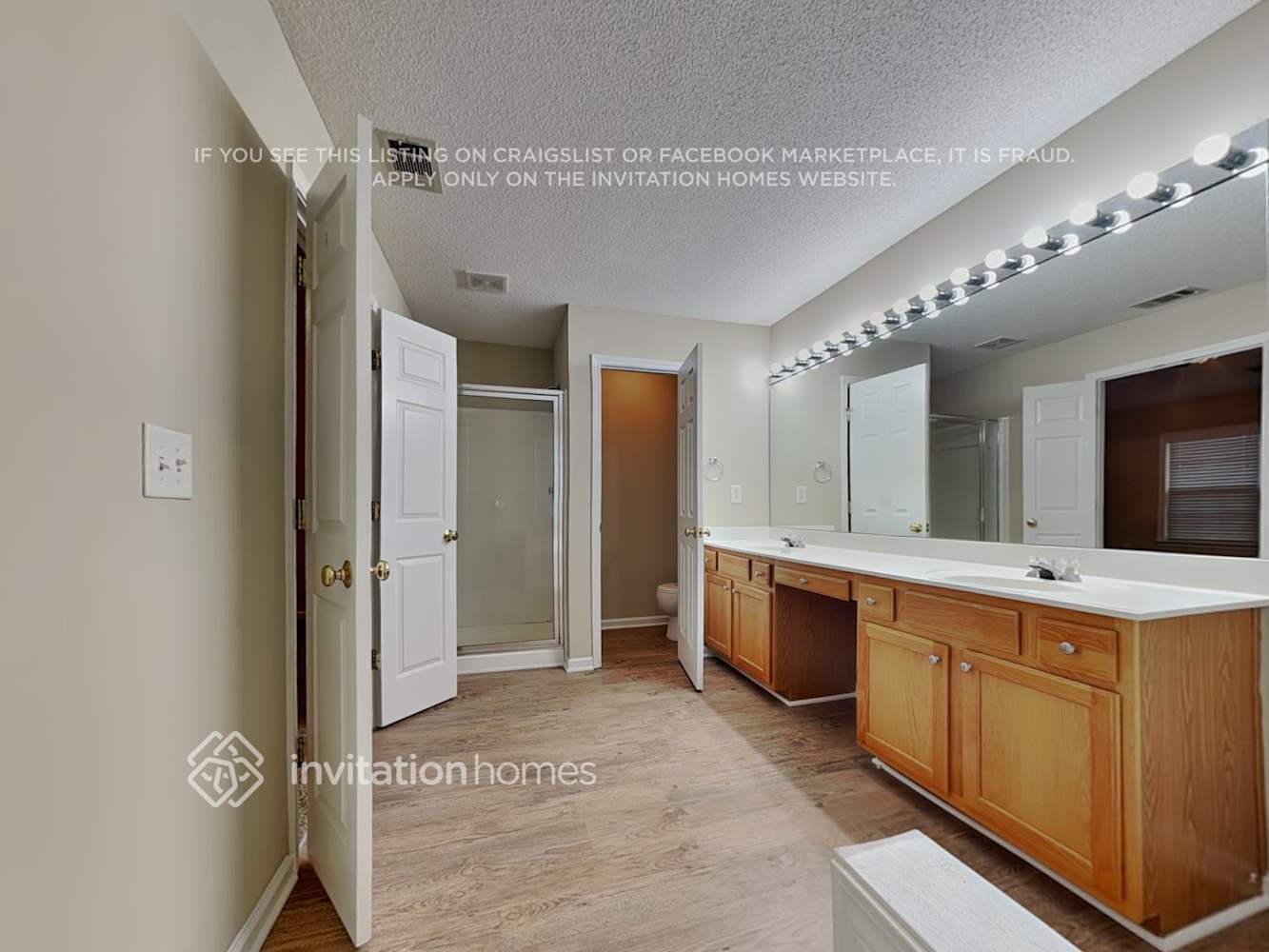 Building Photo - 172 Wallnut Hall Cir