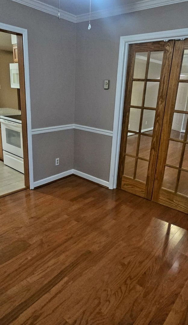 Building Photo - Upcoming 3 Bedroom Rental in Colfax! Tours scheduled to begin mid July!