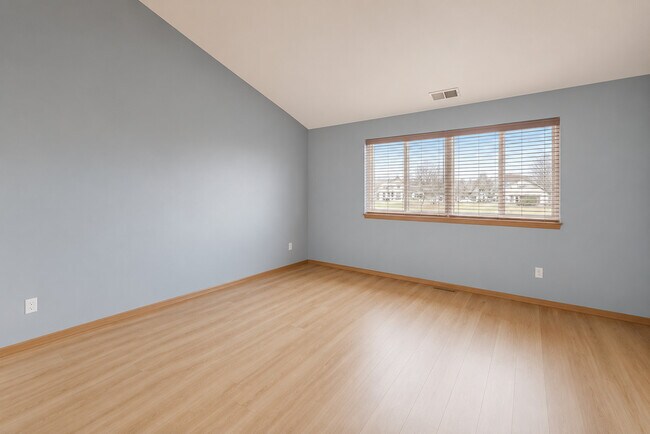 Building Photo - 1052 Ripple Ridge