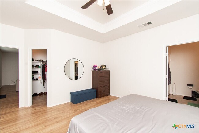 Building Photo - 303 Gemini Ln