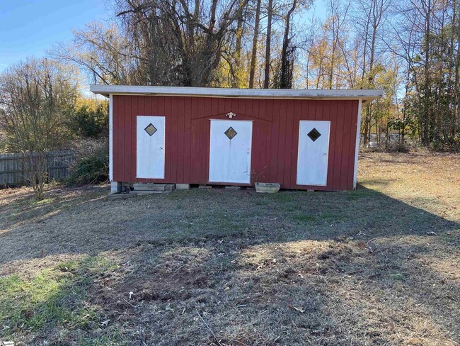 Building Photo - 113 Meeks Rd