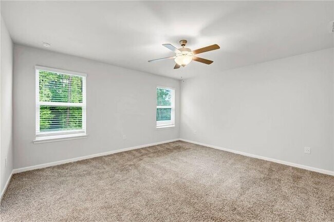 Building Photo - 334 Wells Cir