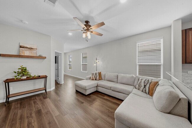 Building Photo - 17866 Plow Horse Ln