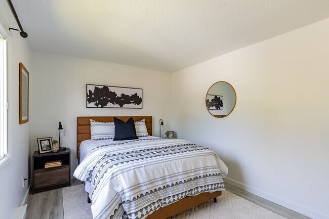 Building Photo - The Oaks | Deluxe 1 Bedroom Unit