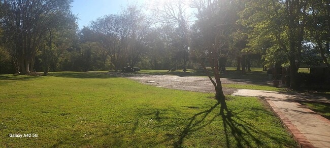 Building Photo - 8208 US-165