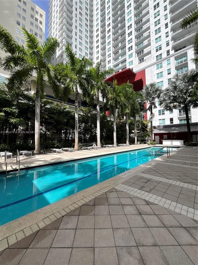 Building Photo - 133 NE 2nd Ave