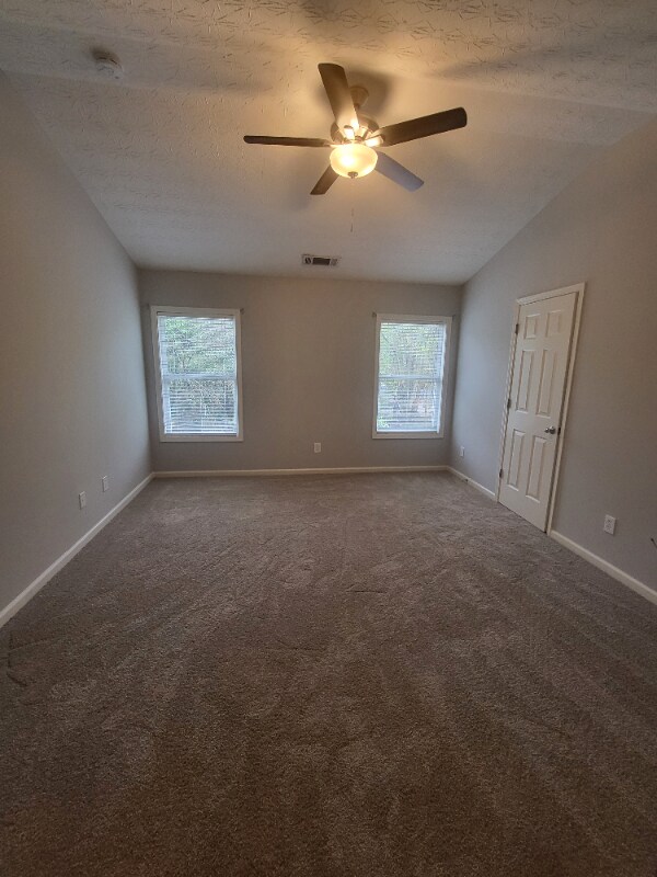 Building Photo - 607 Pecan Knoll Dr