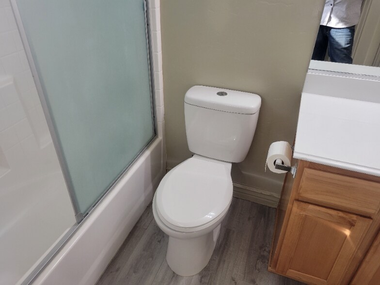 Building Photo - 8200 6900 W