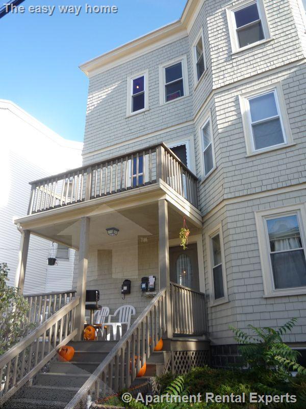 Building Photo - 25 Belknap St