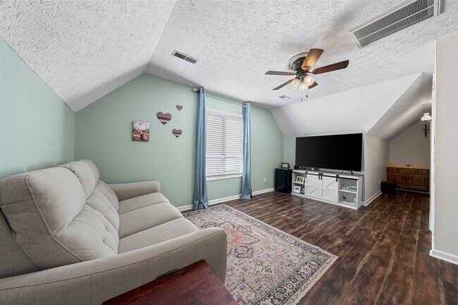 Building Photo - 5277 Bristow Rd